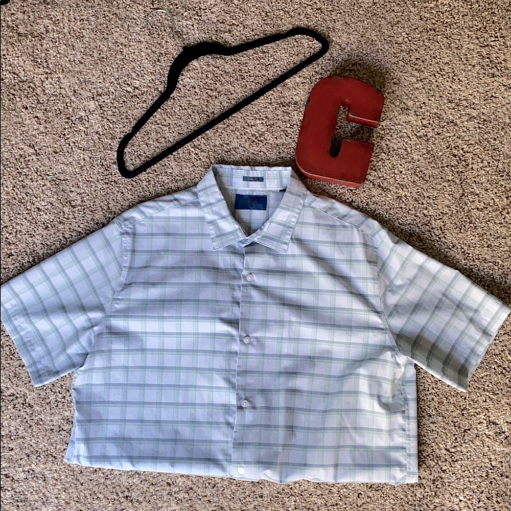 Men’s casual button down light blue plaid